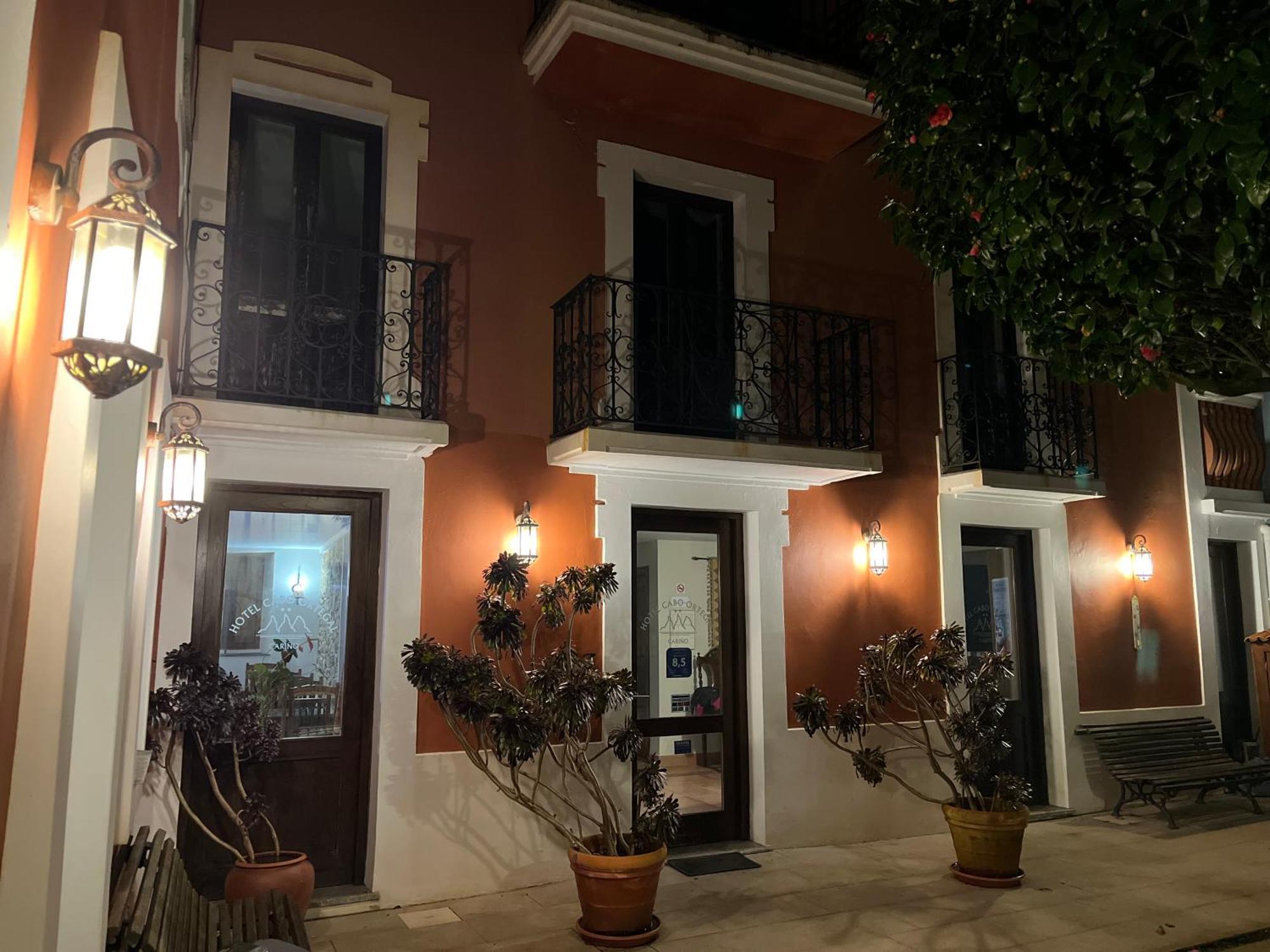 Hotel Cabo Ortegal คาริโญ ภายนอก รูปภาพ